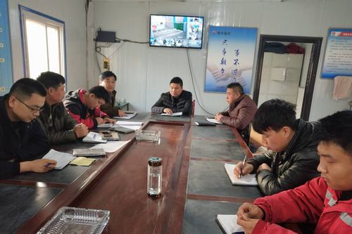 礦建二公司車村項目部雙管齊下打造掘進(jìn)鐵軍