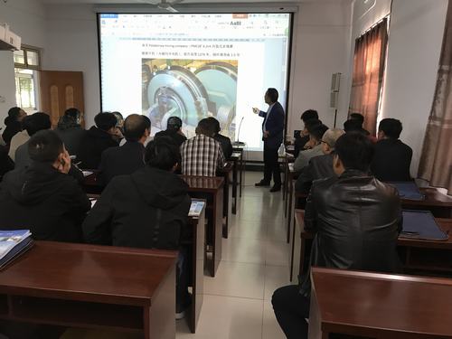 礦建二公司機電管理人員“充電”補充能量