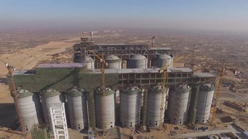 澄合分公司小保當煤倉滑模施工側(cè)記