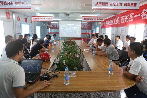 陜煤建設(shè)天工公司精心組織項(xiàng)目管理對(duì)標(biāo) 認(rèn)真開(kāi)展施工現(xiàn)場(chǎng)觀摩學(xué)習(xí)