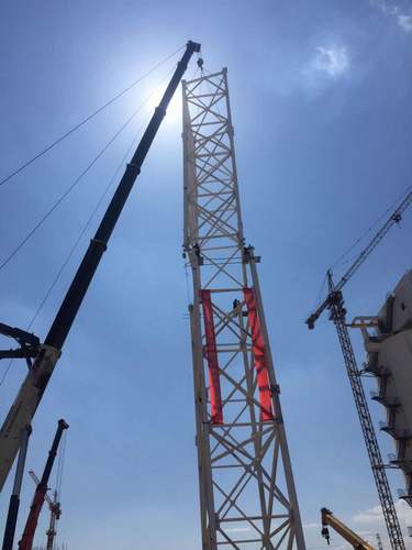 陜煤建設中煤公司:曹家灘項目部4#驅動機房至塊煤倉棧橋支架吊裝作業順利完成