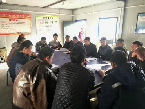 陜煤建設(shè)洗選煤運(yùn)營(yíng)公司小保當(dāng)運(yùn)營(yíng)項(xiàng)目部開(kāi)展“學(xué)雷鋒，做先鋒”系列活動(dòng)