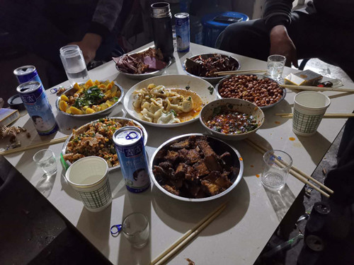 陜煤建設機電安裝公司黃陵項目部:工地上的年夜飯