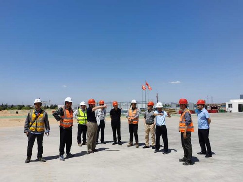 陜煤集團基本建設管理部副總經理楊忠緒一行蒞臨陜煤建設銅煤公司第十六項目部檢查指導工作