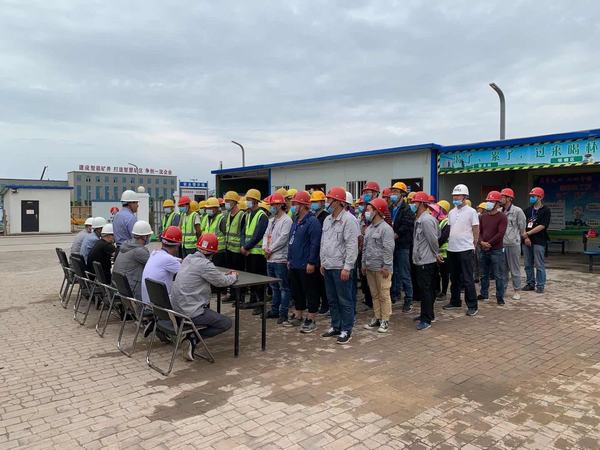 陜煤建設澄合分公司線上線下聯動開展“安全生產宣傳咨詢日”活動