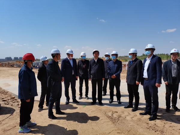 榆林市委副書記、市委黨校校長李雄斌一行蒞臨榆林市委黨校新校區(qū)項目檢查指導(dǎo)工作