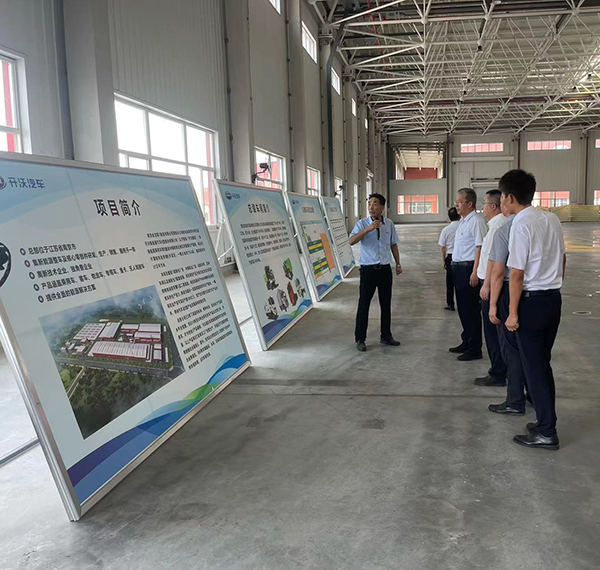 渭南市市長陳曉勇一行蒞臨陜煤建設渭南分公司南京金龍項目調研指導工作