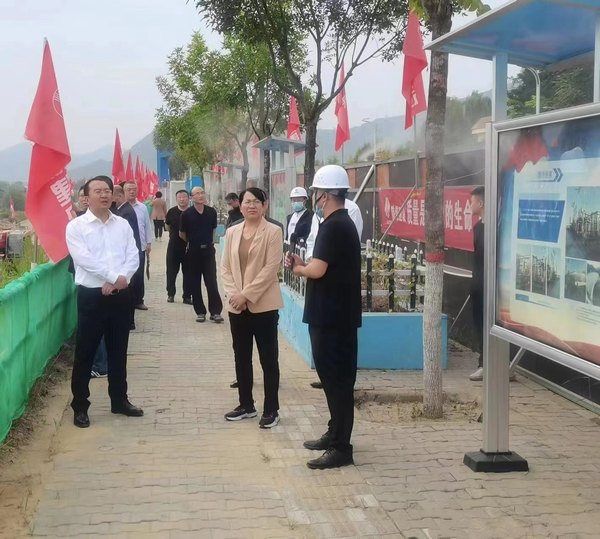 綏德縣委常委、副縣長苗立群一行蒞臨綏德縣第二凈水廠項目檢查指導工作