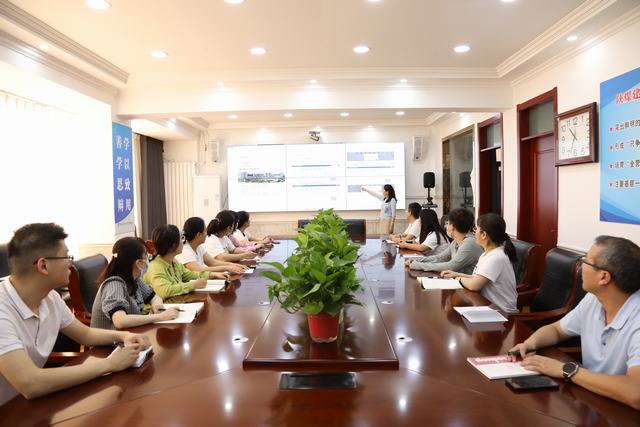 陜煤建設(shè)韓城分公司踐行“四個倡導(dǎo)”見實效之倡導(dǎo)做一名服務(wù)型機關(guān)人員