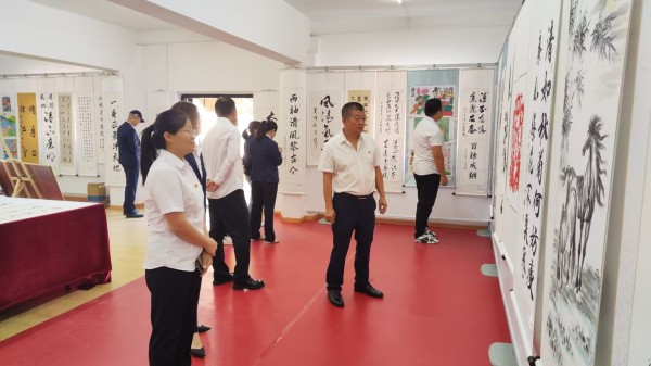 陜煤建設機電安裝公司參觀廉政作品展