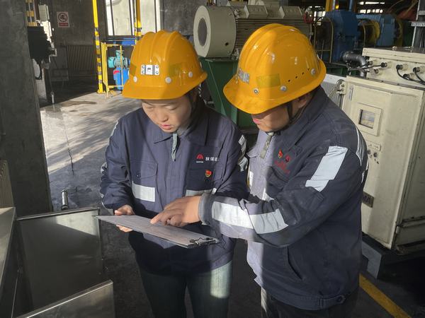 陜煤建設(shè)洗選煤運(yùn)營公司紅柳林洗煤廠運(yùn)營項目部黨支部：“黨建+安全”深度融合 打好安全生產(chǎn)“組合拳”