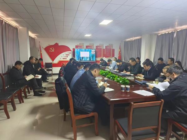 陜煤建設(shè)煤礦運(yùn)營服務(wù)分公司:談話敲警鐘 風(fēng)清過元旦