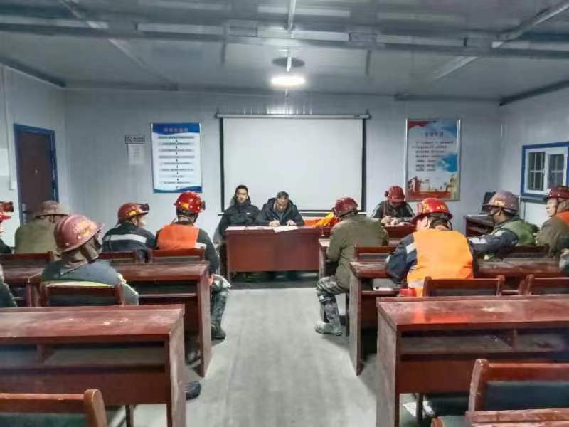 陜煤建設煤礦運營服務分公司：堅守崗位一線  履行職責擔當