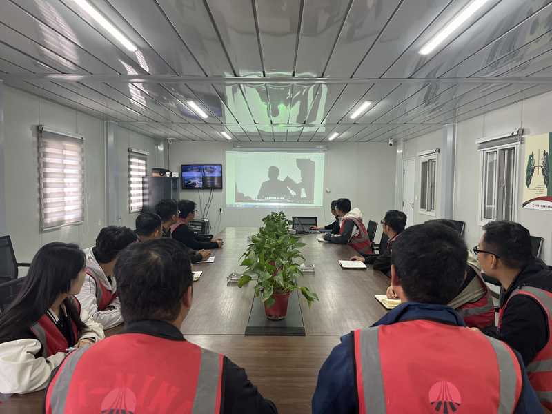 陜煤建設(shè)榆林公司第六項目部:清風伴我行 廉潔過“五一”