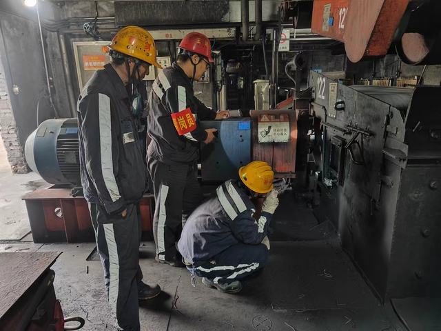 陜煤建設(shè)洗選煤運(yùn)營公司澄合山陽運(yùn)營項(xiàng)目部：“五一”假期“不打烊”，致敬一線“孤勇者”