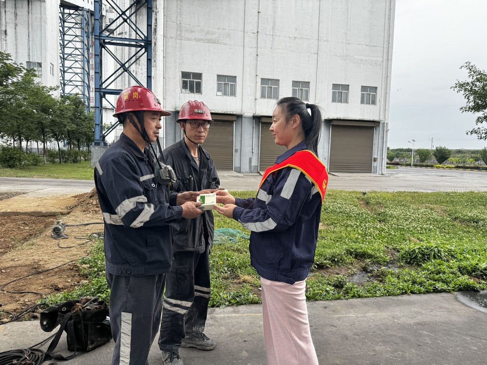 陜煤建設(shè)洗選煤運營公司澄合山陽運營項目部:備戰(zhàn)炙夏,降暑暖人心