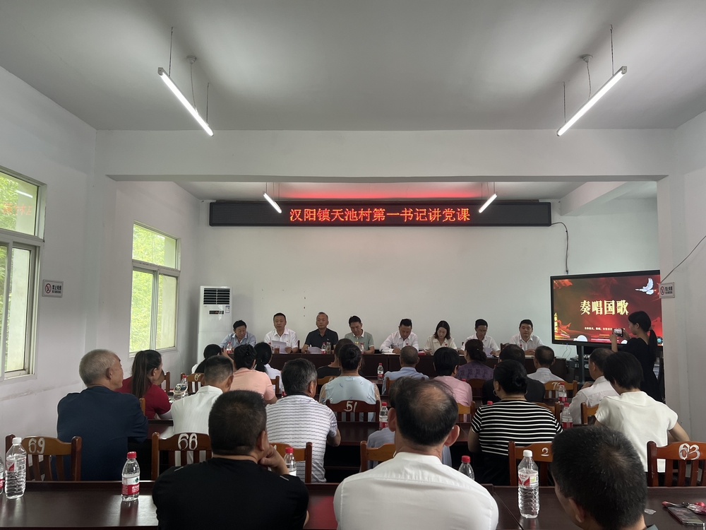 陜煤建設(shè)駐村工作隊:助力村上 幫在心上