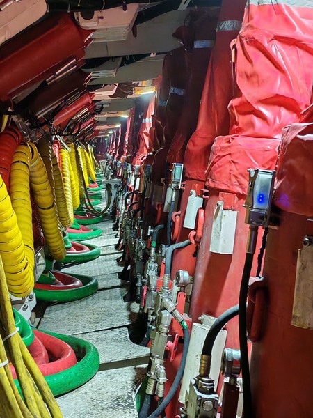 陜煤建設煤礦運營服務分公司:巴拉素煤礦2201綜采面設備及膠運順槽皮帶安裝工程圓滿竣工