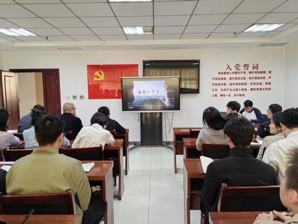 陜煤建設煤礦運營服務分公司：強化理論武裝 筑牢安全發展根基