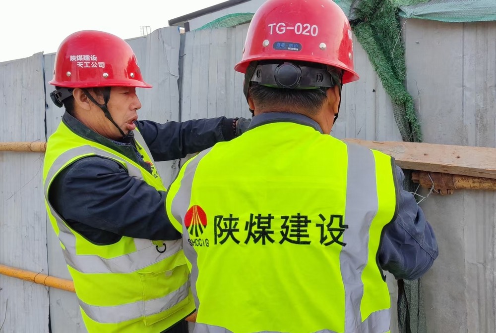 北極塬上筑堡壘，抗風(fēng)護安顯擔(dān)當(dāng)