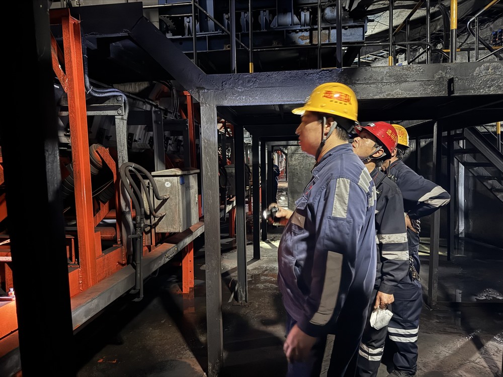 陜煤建設(shè)洗選煤運(yùn)營(yíng)公司澄合山陽(yáng)運(yùn)營(yíng)項(xiàng)目部：熱血洋溢“戰(zhàn)”五一，堅(jiān)守崗位顯擔(dān)當(dāng)