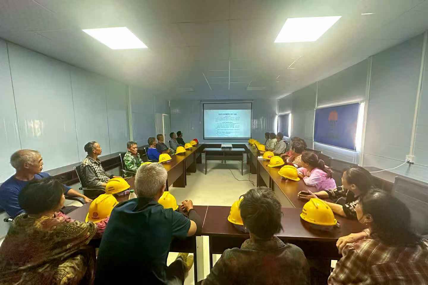 陜煤建設(shè)西北分公司:實(shí)名制管理升級(jí)——從“守口袋”到“強(qiáng)管理”助力農(nóng)民工權(quán)益保障